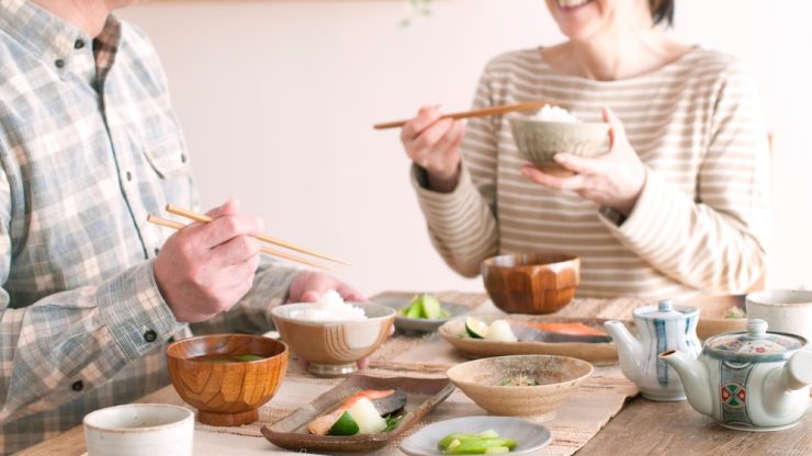 歯周病で食べてはいけないもの｜悪化を防ぐ食事と注意点のアイキャッチ画像